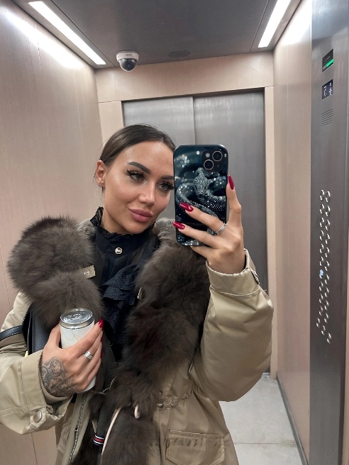🔥 Когда включается “режим порноактрисы” — держись покрепче!
Я — Lera Murr, модель Pornhub, и ты точно видел, на что я способна 😏
Но в... 🔥 Когда включается “режим порноактрисы” — держись покрепче!
Я — Lera Murr, модель Pornhub, и ты точно видел, на что я способна 😏
Но в...