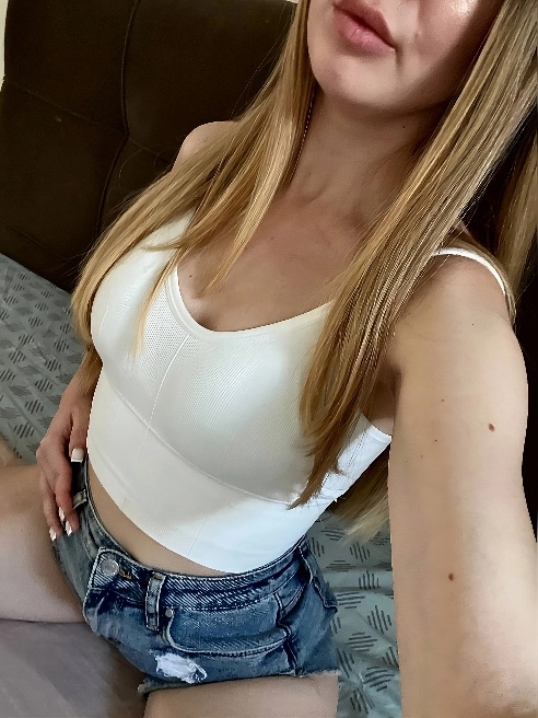 Индивидуально! 💋

Я Кристина !Страстная, сексуальная сучка!

Безумно люблю секс и всё что с ним связанно! 

Подарю Вам любовь , и нежн...