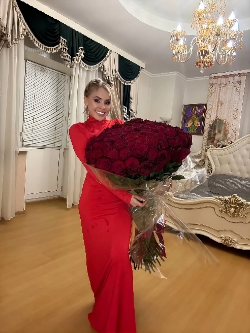 Я открытая жизнерадостная веселая … всех жду )))……….  Обещаю со мной не соскучишься. Всё виды услуг включены, без доплат. Эта встреча про...