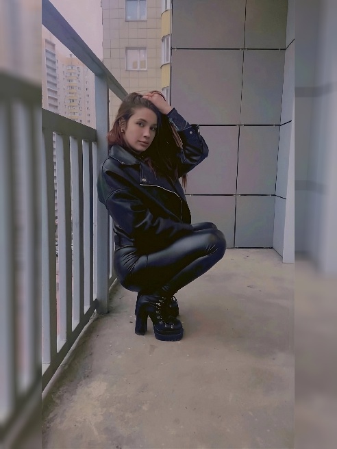 Минтет так это моя коронка соску так что ноги дрожат тебе точно надо попробовать все со мной , приходи скорее я тут не на долго 