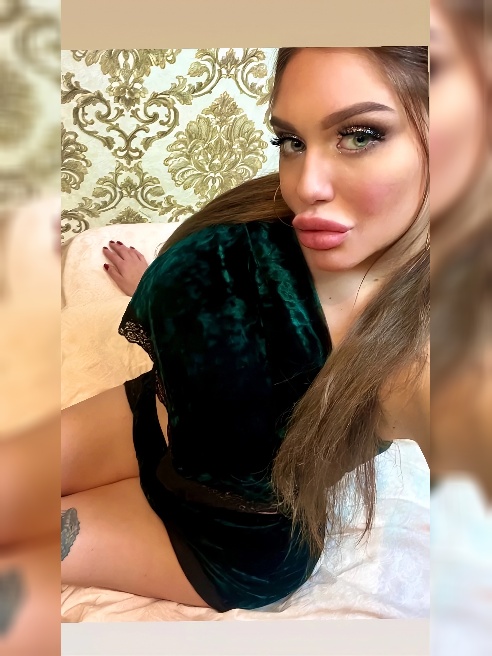 Привет сладкий💋Я - эффектная шатенка с сочными формами🔥Обожаю секс и все что с ним связано!!!Нравится подчиняться сильным и властным мужч...