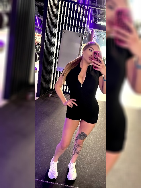 Привет сладкий💋Я - эффектная шатенка с сочными формами🔥Обожаю секс и все что с ним связано!!!Нравится подчиняться сильным и властным мужч...
