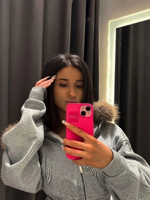 Пока я еще очень молода и красива , приходи ко мне 😍🍓пробуй меня , почувствую меня .
На поток не работаю)
Я инди💯. На звонки отвечаю... Пока я еще очень молода и красива , приходи ко мне 😍🍓пробуй меня , почувствую меня .
На поток не работаю)
Я инди💯. На звонки отвечаю...