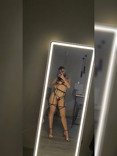 👅



Я обожаю секс😍Хочешь меня?Игровую кошечку!Я жду тебя малыш💋



Люблю тактильность,нежиться как кошечка,шёркаться об тебя мой милый с...