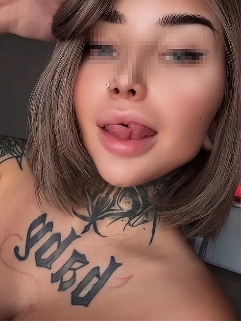 ✨️Только у меня: Сплит языка 🐍😝

Что это, ты можешь почитать в гугле, или посмотреть мои селфи🥵🤑 Минет( мбр)с таким языком не просто необ...