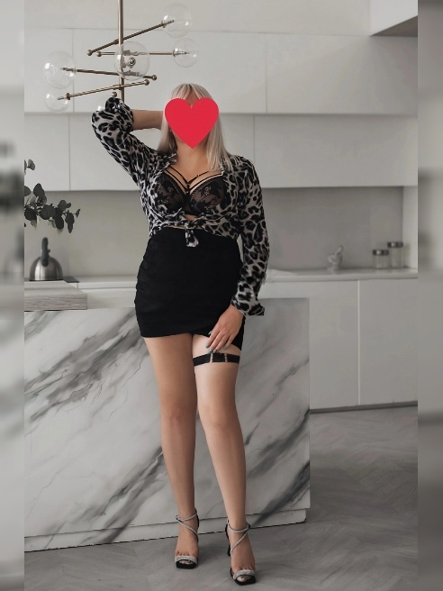 Доброго времени суток 😘

Меня зовут Алиса.

Я сексуальная девушка с аппетитными формами и натуральной грудью.Весёлая и всегда готова к...