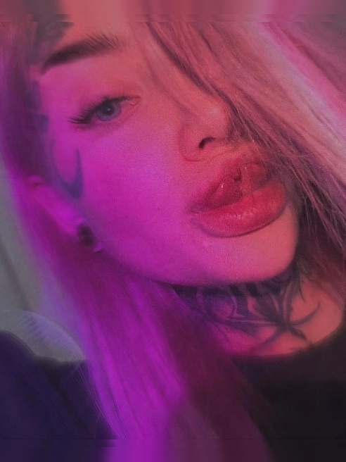 ✨️Только у меня: Сплит языка 🐍😝

Что это, ты можешь почитать в гугле, или посмотреть мои селфи🥵🤑 Минет( мбр)с таким языком не просто необ...