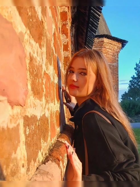 Мне нравится не только механический секс , но и сам процесс - мне нравится когда люди доставляют мне удовольствие до оргазма , я очень лю...