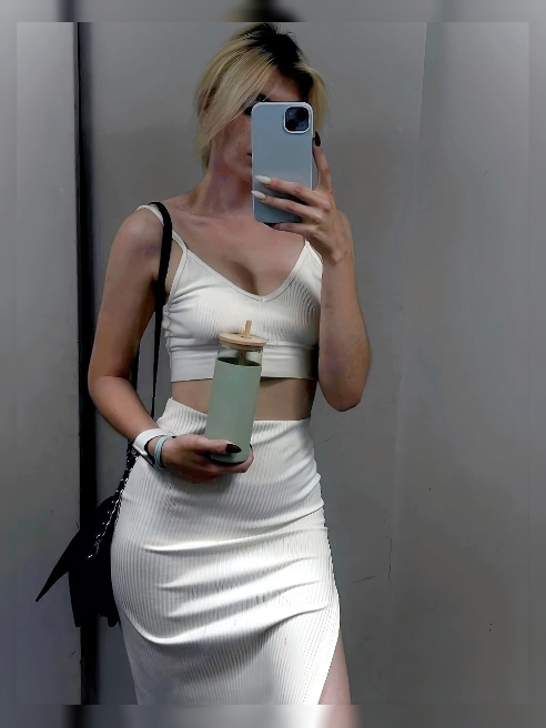 Инди💋видуальный подход к твоим фантазиям, нет четкого сценария.На полном списке услуг не настаиваю, учитываю пожелания.