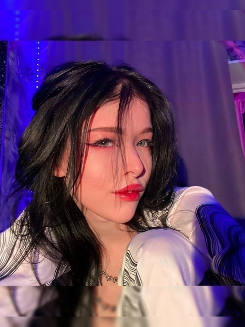 Мне 18, и я только открываю для себя этот взрослый, сладкий, грешный мир… Но уже знаю точно — я обожаю секс и каждый раз хочу больше. Я —... Мне 18, и я только открываю для себя этот взрослый, сладкий, грешный мир… Но уже знаю точно — я обожаю секс и каждый раз хочу больше. Я —...