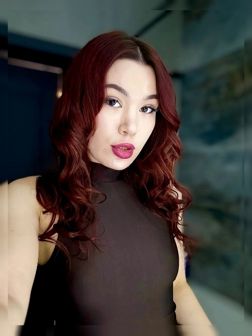 Ты словно запретный плод, который я хочу попробовать снова и снова 😏🍒. Мои глаза ищут твой взгляд, мои губы готовы шептать твои самые сла...