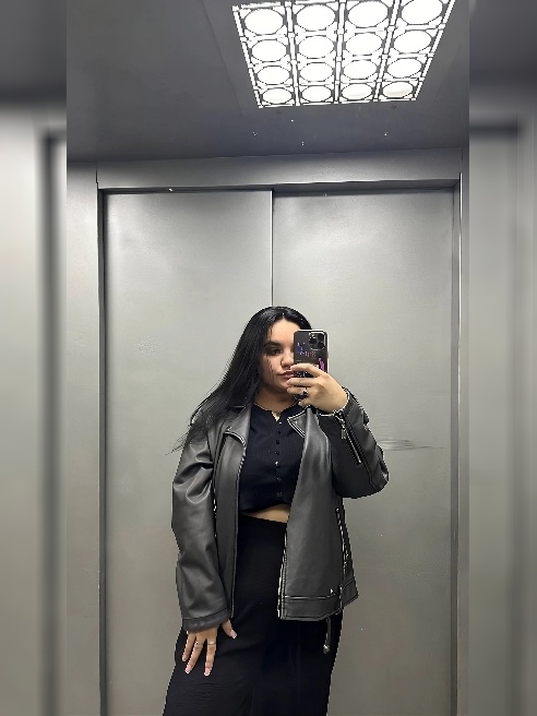 Привет, сладкий😚

Меня зовут Кристина, малышка с 5 размером и сочной задницей🍑🍑🍑Я уже рада что ты поситил мою анкетку, надеюсь на нашу в...