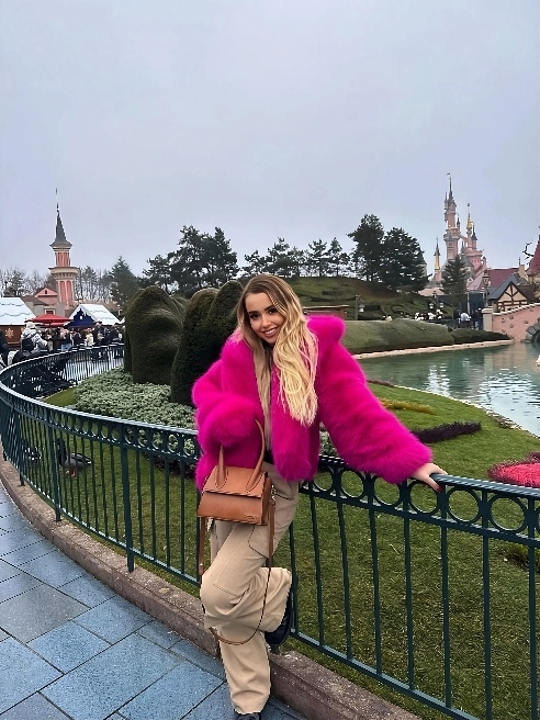 Привет💝Жду в гости самых сильных и смелых💟 Приятное времяпровождение гарантирую, со мной уютно и тепло💋 Я готова подарить свою ласку и те...