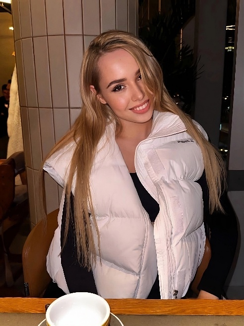 Привет💝Жду в гости самых сильных и смелых💟 Приятное времяпровождение гарантирую, со мной уютно и тепло💋 Я готова подарить свою ласку и те...