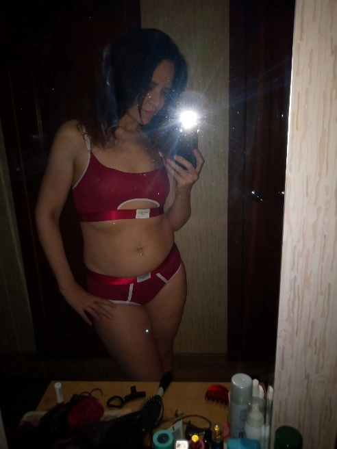 👅🍌Отдамся в хорошие руки))))... Зеленоглазая брюнетка, опытная и сексуальная пригласит в гости на романтическую встречу приятного мужчин...