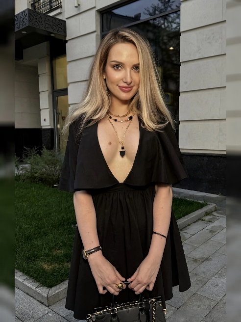 Gentlemens only. Люблю обнимашки, целоваться, взаимное уважение и хороший трах. Очень тактильная. GFE and partygirl. Gentlemens only. Люблю обнимашки, целоваться, взаимное уважение и хороший трах. Очень тактильная. GFE and partygirl.
