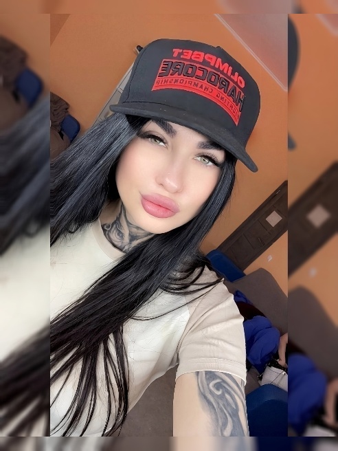 ❤️‍🔥Хочу поскорее с тобой познакомиться!)

💥Меня зовут Кристина и я здесь, чтобы добавить ярких красок в твою жизнь. Сексуальная, игривая...