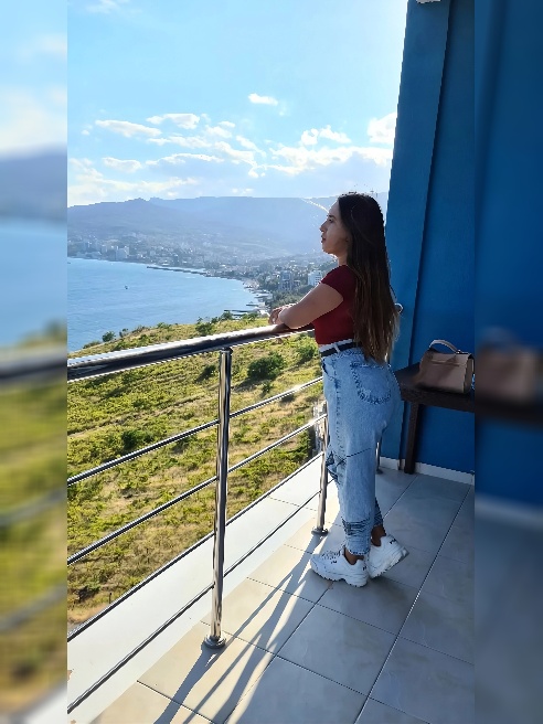 Со мной можно убежать от городской суеты и по-настоящему расслабиться 😌 жду тебя в гости для исполнения самых сокровенных желаний 💋также...