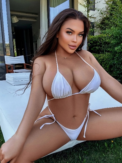 Hot baby 😜🔥Красота с шикарной большой грудью ! Спортсменка ) Высокая, красивая, интересная, ухоженная. Шикарная фигура - песочные часы, д...