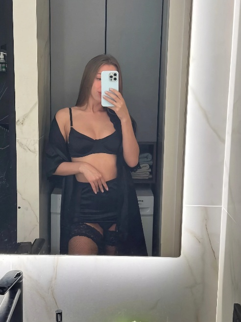 Я предлагаю тебе провести время с сексуальной😈 заводной🥵 и очень горячей🔥

девушкой😘💗 Крошек как я ты еще не встречал💋💋