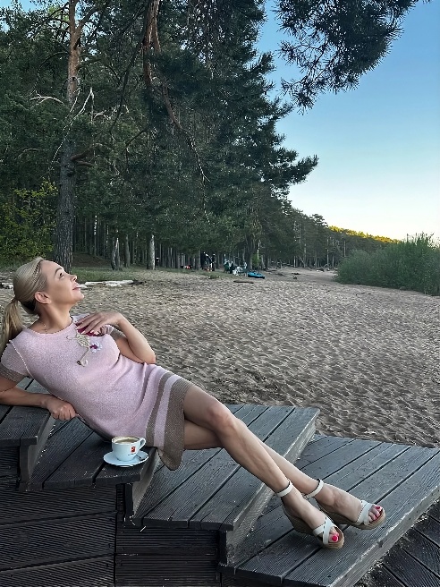 Только вернулась с отдыха, отдохнувшая, загоревшая.Подписывайтесь  на мой телеграм канал 👇 ссылка в телеге!!! Встречаюсь по программе всё...