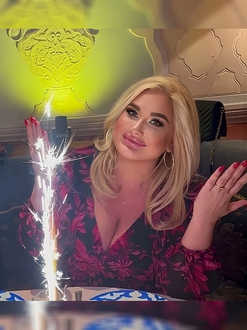 Обалденные параметры!Точеная талия🔥🔥🔥...манящие налитые массивные бедра💣...большая грудь!..🔥🔥🔥 ИНДИВИДУАЛЬНО!!! Высокая,с невероятно крас... Обалденные параметры!Точеная талия🔥🔥🔥...манящие налитые массивные бедра💣...большая грудь!..🔥🔥🔥 ИНДИВИДУАЛЬНО!!! Высокая,с невероятно крас...