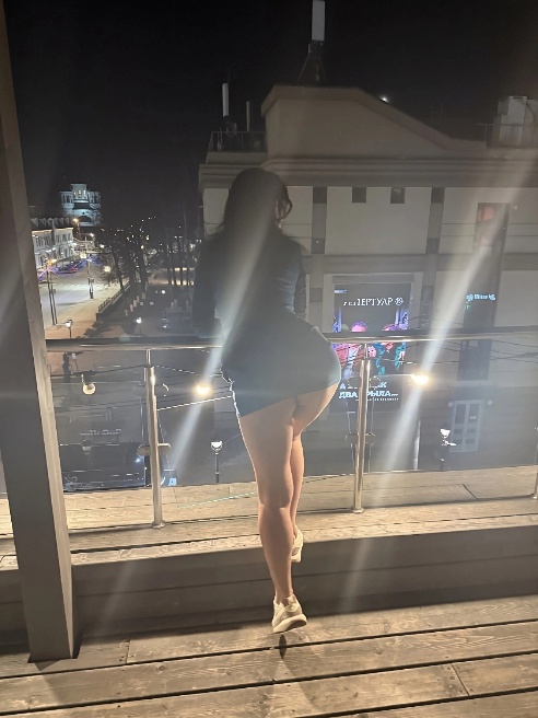 Sexwife

Выезд только по предоплате топлива или такси !