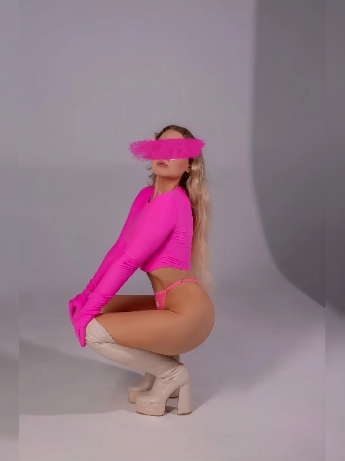 Девочка-Эмансипе! Девочка Аля-Франсе!👛💄Эталон женственной сексуальности!🫦



Прямиком в твои объятия из дома-Кутюр 🏩, отжарь меня как кар...