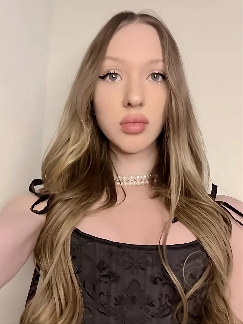 Со мной ты почувствуешь себя как на свидание со своей девушкой ❤️