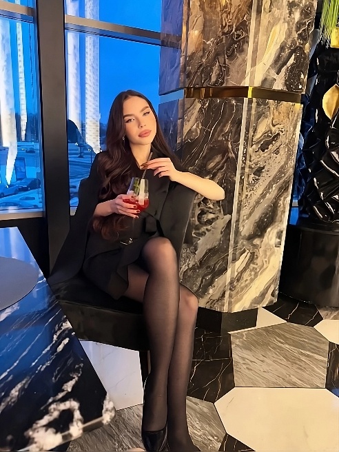 Милая и открытая , с удовольствием жду твоё сообщение 💕