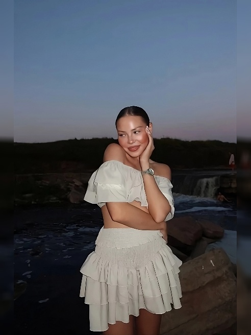 Милая и открытая , с удовольствием жду твоё сообщение 💕