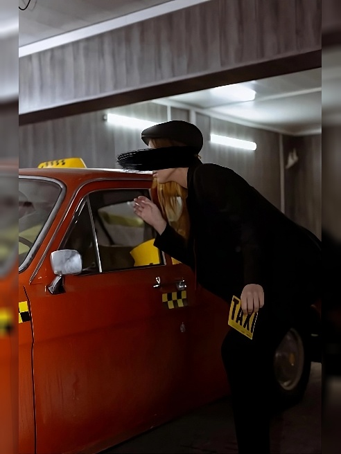 TAXI-SEXLOVE🔞❤️👄Специально для вас сделала фотосессию для подтверждения что я настоящая таксистка на своем новеньком KIA RIO🏎