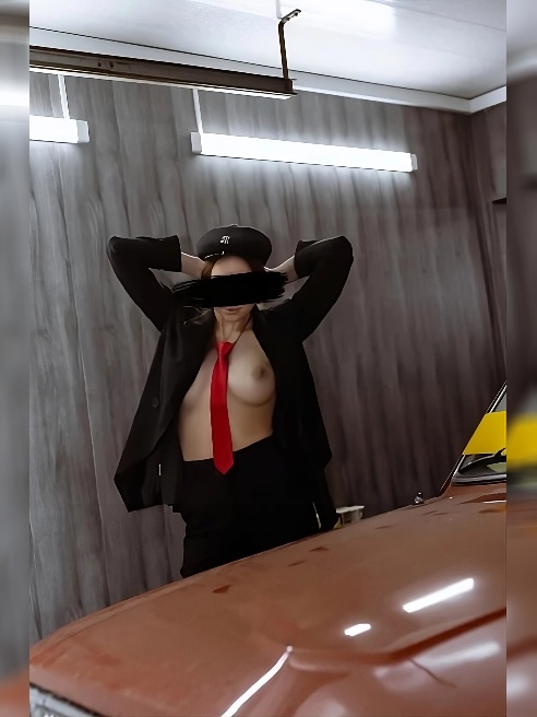 TAXI-SEXLOVE🔞❤️👄Специально для вас сделала фотосессию для подтверждения что я настоящая таксистка на своем новеньком KIA RIO🏎