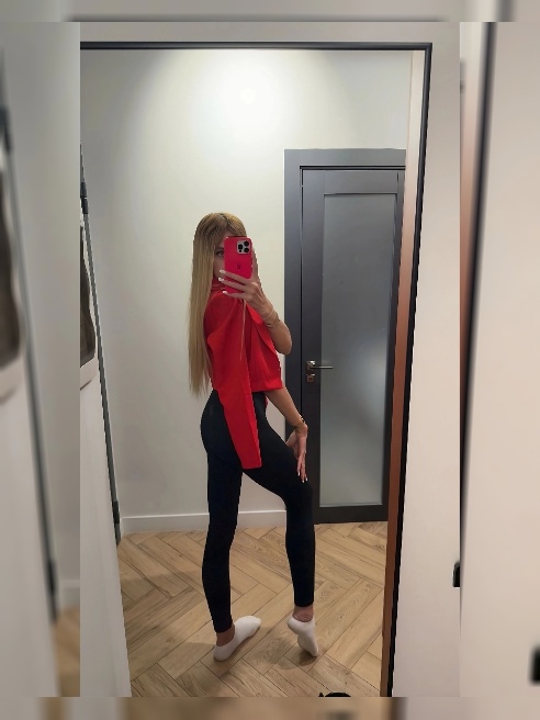 Худенькая, утонченная BLONDE❤

Очень нежная и ласковая💖 Красива и развратна… 🔥 Всегда в прекрасном настроении❤🐾

Тактильная, легкая в общ...