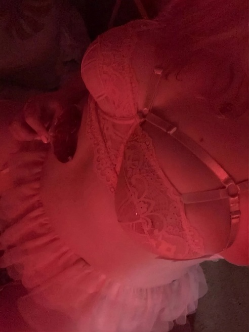 🧸Доброго времени суток. Тотальное GFE )Полное инфо в сноске ниже 😻Приезжай или приглашай ) мррр) 
			
				var txtTop = document.getElemen...