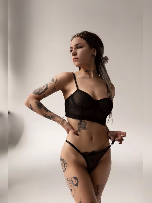 Стоимость за час: 20.000р

Стоимость за 2 часа: 30.000р

Стоимость за 3 часа: 40.000₽

Стоимость за 4 часа: 50.000₽

Стоимость за 5 часов...
