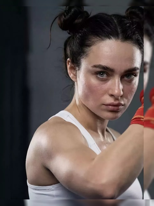 Я чемпионка России по кикбоксингу 🥊🥊🥊🔥 и дважды носила чемпионскую корону Москвы 🏆💥. Мои удары — страстные, как мои поцелуи💋💋💋👄👄🫦🫦🫦🫦, а т...