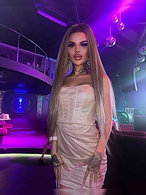 Сведу тебя с ума❤🔥. Очень нежная, чувственная и приятная во всех отношениях девочка🔥.3 размер груди 🫶Модельная внешность🔥, стройные ножки...