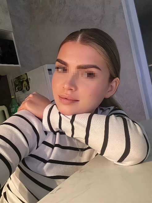 ария, 27 — твоя живая SEXY блонда, где каждое фото — зеркало реальности, без фильтров и лжи! 📸🔥Я — твой онлайн-мираж, который материализу...