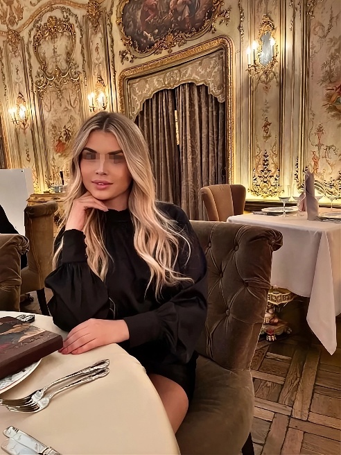 ария, 27 — твоя живая SEXY блонда, где каждое фото — зеркало реальности, без фильтров и лжи! 📸🔥Я — твой онлайн-мираж, который материализу...