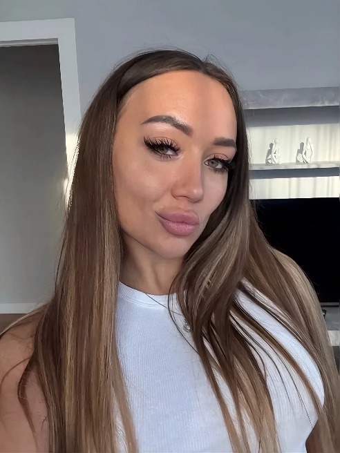 💦 Я Lera Murr — не просто модель Pornhub, а твоя самая грязная фантазия.
Ты дрочил на мои видео? Представь, что теперь я на коленях у те... 💦 Я Lera Murr — не просто модель Pornhub, а твоя самая грязная фантазия.
Ты дрочил на мои видео? Представь, что теперь я на коленях у те...