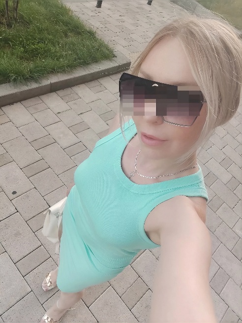 🌹  Чётко формулируйте время и место встречи.  На:"Привет...работаешь?" не отвечаю. 

Только славяне чистоплотные,интеллигентные.

Живу в...
