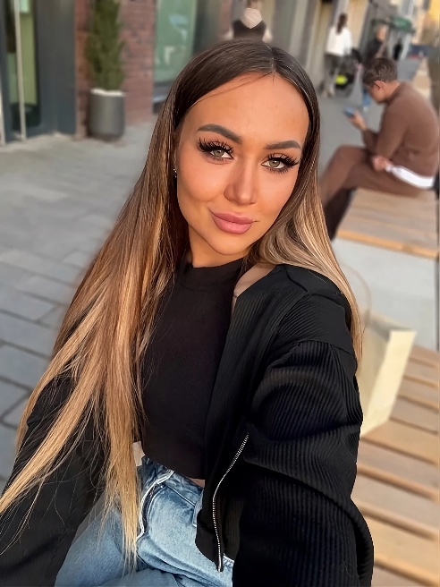 💖 Привет, я Lera Murr — модель Pornhub, и я здесь, чтобы подарить тебе настоящее наслаждение.

Ты когда-нибудь мечтал о том, чтобы всё бы...