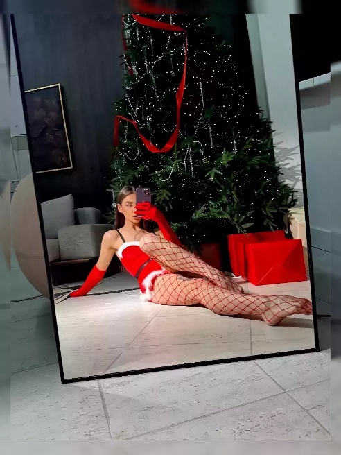 Если не отвечаю, можено звонить на телефон или телеграмм 🥰

Шалунья и развратница😍

Открытая, чувственная и нежная любовница, которая гот...