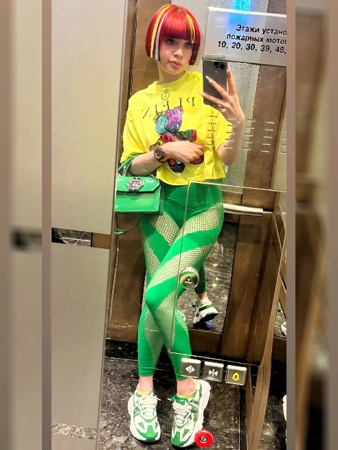 Я ТИГРЁНОК 🔥🔥🔥ХОЧУвовседырочки 💦💦🍌 

МОЯ пися 💦💦 с волосиками ждет твоя член на самые влажные приключения в мою попу писю и ротик💕😇🍌🍌...