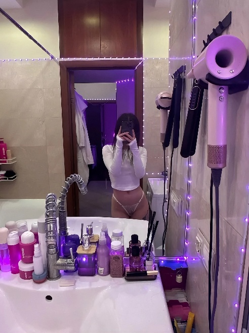 😍❤🔥

То о чем ты так давно мечтал наконец-то сбылось, потому что ты нашел ту самую развратную малышку из своих влажных фантазий, которые...