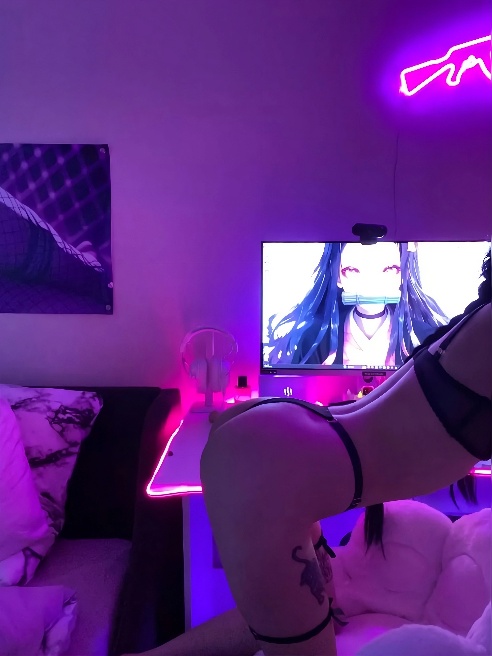 😍❤🔥

То о чем ты так давно мечтал наконец-то сбылось, потому что ты нашел ту самую развратную малышку из своих влажных фантазий, которые...