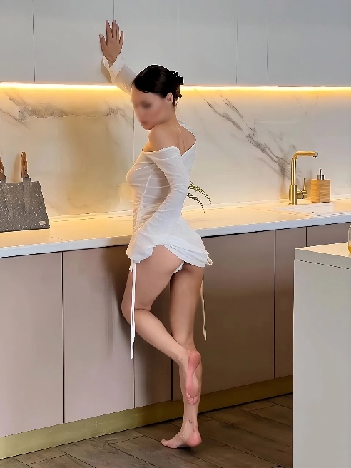 Здравствуй, я Кристина 

Давай познакомиться поближе? 💋



Несмотря на свой юный возраст, я вполне

Адекватна, воспитана, дружелюбна, с х...