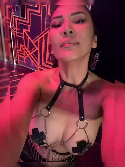 Я нежная и чувственная готова подарить тебе тепло ласку😍 и не забываемые моменты. 