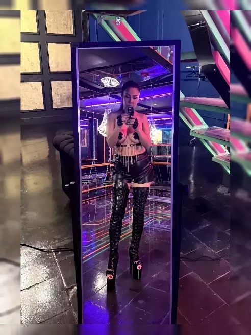 Я нежная и чувственная готова подарить тебе тепло ласку😍 и не забываемые моменты. 